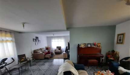 Sobrado á venda - Bairro Interlagos