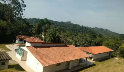 Chácara à venda toda reformada Jardim Álamos  - Parelheiros SP