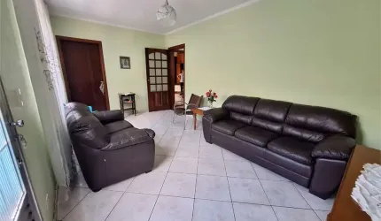 Casa a Venda com 217 metros área construida  no bairro de Guarapiranga
