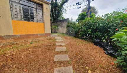 Casa com 2 quartos na região da Unisa - SP