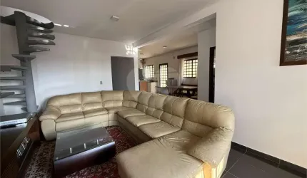 Casa térrea com 3 quartos mobiliada à venda em Interlagos - SP