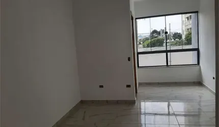 Sobrado novo com 3 Dormitórios na Saúde.
