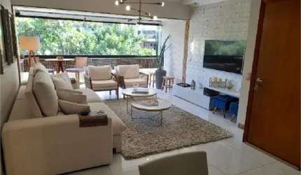 Apartamento em Pitangueiras, Guarujá