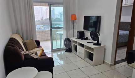 Apartamento com suíte na Praia Grande