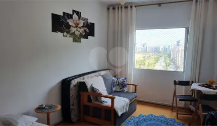 Apartamento com 1 quartos à venda ou para locação em Itararé - SP