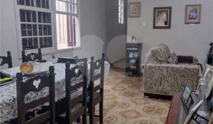Sobrado com 4 quartos à venda ou para locação em Centro - SP