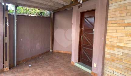 Casa com 2 quartos à venda em Vila Belmiro - SP
