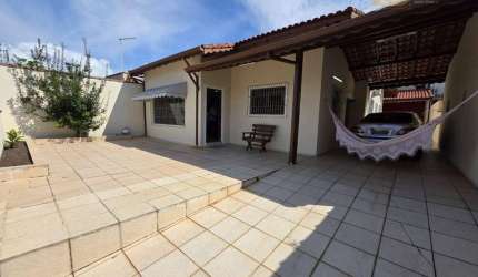Casa com Edicula a 300m do Mar à venda  - Arpoador - Peruíbe/SP