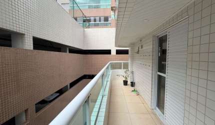 BELÍSSIMO APARTAMENTO, À 250M DO MAR E LAZER