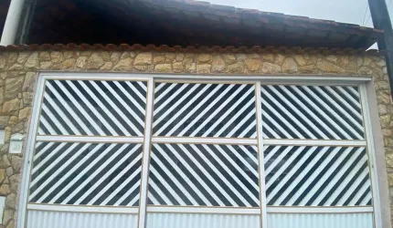 BELÍSSIMA CASA, AMPLA E QUADRA DO MAR