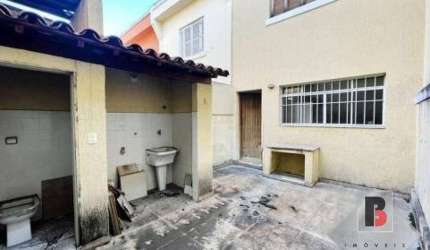 Sobrado com 2 Quartos e 1 banheiro à Venda, 105 m²