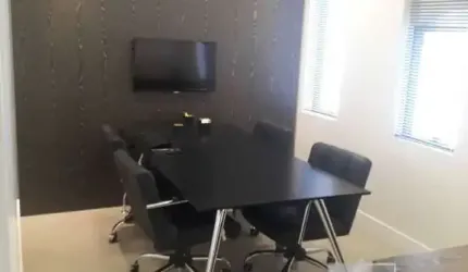 Sala Comercial - 2 banheiros - 70m2 - Santa Cecília