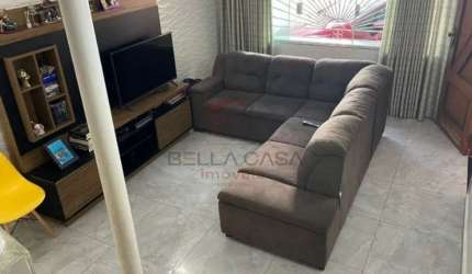 Casa a venda na mooca com entrada lateral, 3 quartos e quintal