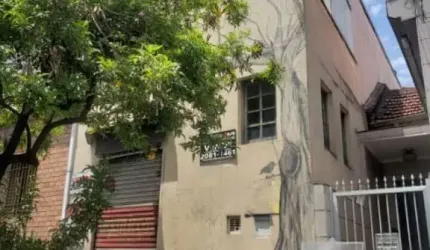 Casa comercial a venda na Visconde de Inhomerim