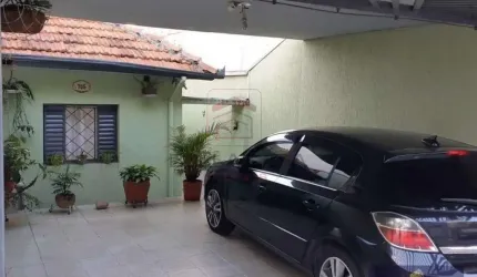 Casa  Térrea   Vila  Prudente   2 dormitórios  sala   2 banheiros  quintal  2  vagas