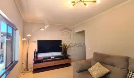 Casa assobradada com edícula próxima a av Vila Ema.