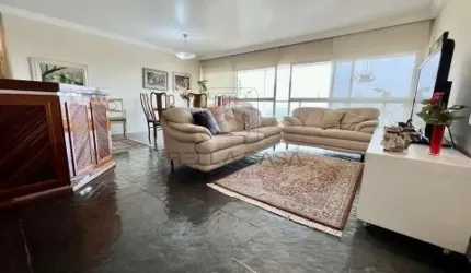 Apartamento com 150m2, com 3 dormitórios  sendo, 1 suite, com ótima varanda.