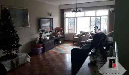 Maravilhoso Sobrado - 350 m² - 6 dormitórios, 2 suites, canil, 2 entradas laterais, 6 vagas