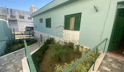 Casa 02 dormitórios  com quintal enorme na mooca