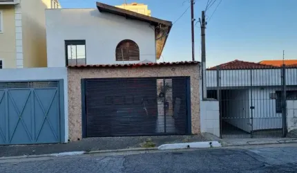 Sobrado a venda na Vila Prudente com 3 quartos, quintal e garagem