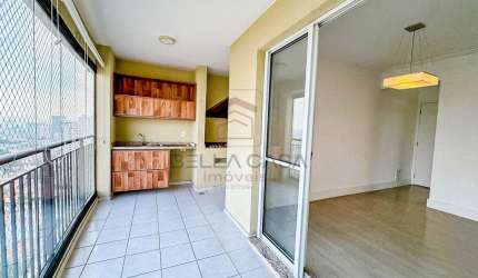Apartamento  Mooca  92m2     3 dormitórios  1 suite    sala  com sacada  envidraçada  2 vagas
