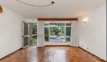 Sobrado na Mooca | 198m² | 3 Dormitórios | 5 Vagas