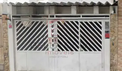 Terreno  250m2    com   5 moradias