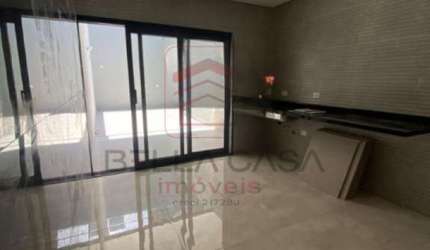 Sobrados Novos a venda - 3 dormitórios - 2 suites - 2 vagas - Quintal