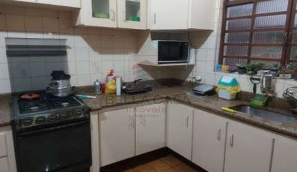 Sobrado 168m2, 3 quartos, Vila Ema