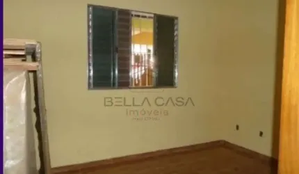 Casa térrea com edícula