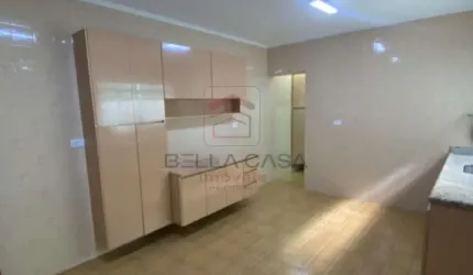 Sobrado com 3 dorm, 3 banheiros e 2 vagas a venda na Mooca