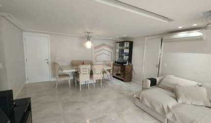 Apartamento na Mooca, 204m2, sendo 04 suítes todas com armários planejados  e  04 vagas