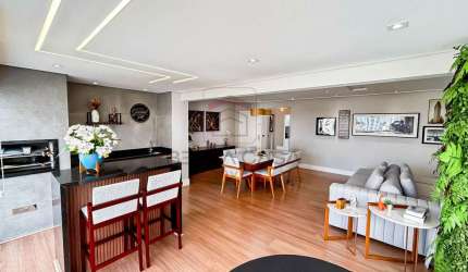 Apartamento com 3 suítes próximo ao metrô Belém