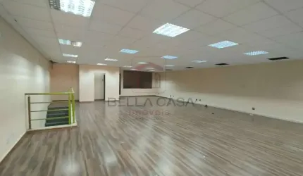 Galpão Comercial na Mooca, 900 m2 de construção e mezanino