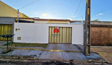 Casa com 2 quartos para alugar na Mdv 13, Moinho dos Ventos, Goiânia por R$ 1.680