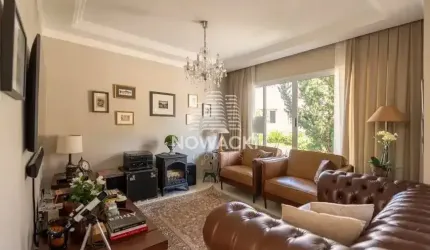 CASA SEMI MOBILIADA COM 4 DORMITORIOS, SUITE E 3 VAGAS EM SANTA FELICIDADE