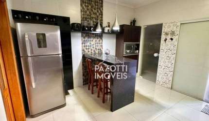Casa com 4 dormitórios à venda, 238 m² por R$ 742.000,00 - Área Industrial - Jardinópolis/SP