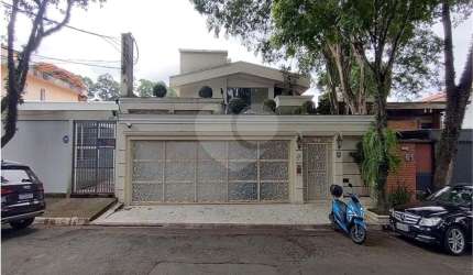 Casa com 4 quartos à venda em Pacaembu - SP