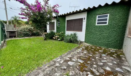 Ampla casa térrea próximo ao Fórum de Tramandaí RS