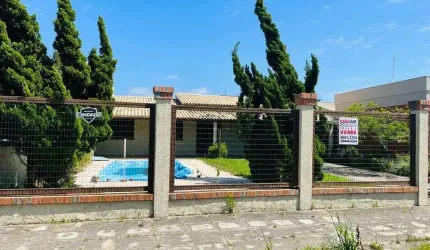 Casa com 03 dormitórios em Tramandaí