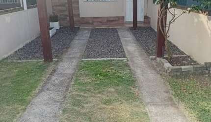 Excelente geminado de 02 dormitórios no centro de Imbé