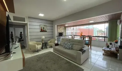 Lindo apartamento com terraço de 02 dormitórios no centro de Tramandaí