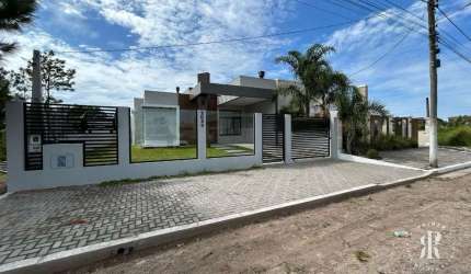 Casa de alto padrão a venda em Imbé