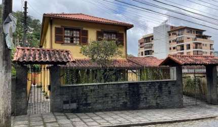 Casa para Venda em Teresópolis, Agriões, 3 dormitórios, 3 banheiros, 5 vagas