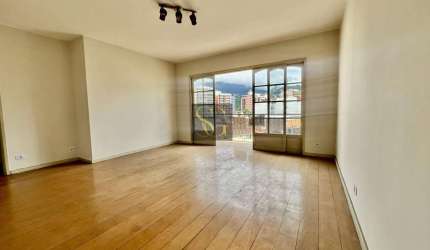 Apartamento para Venda em Teresópolis, Várzea, 2 dormitórios, 2 banheiros, 1 vaga