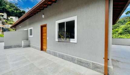 Casa para Venda em Teresópolis, Meudon, 2 dormitórios, 1 banheiro, 1 vaga