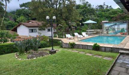Casa para Venda em Teresópolis, Comary, 6 dormitórios, 1 suíte, 3 banheiros, 4 vagas