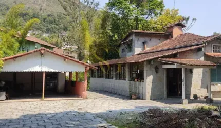 Casa para Venda em Teresópolis, Bom Retiro, 4 dormitórios, 3 suítes, 4 banheiros, 4 vagas