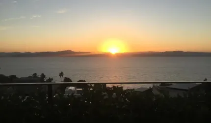 Mansão no único condomínio pé na areia de Cacupé