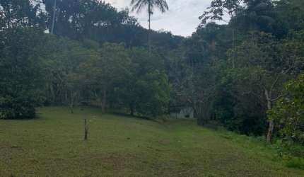 Linda chácara a 15 minutos do Centro de Mongaguá